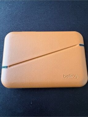 Bellroy Slim Leather card holder